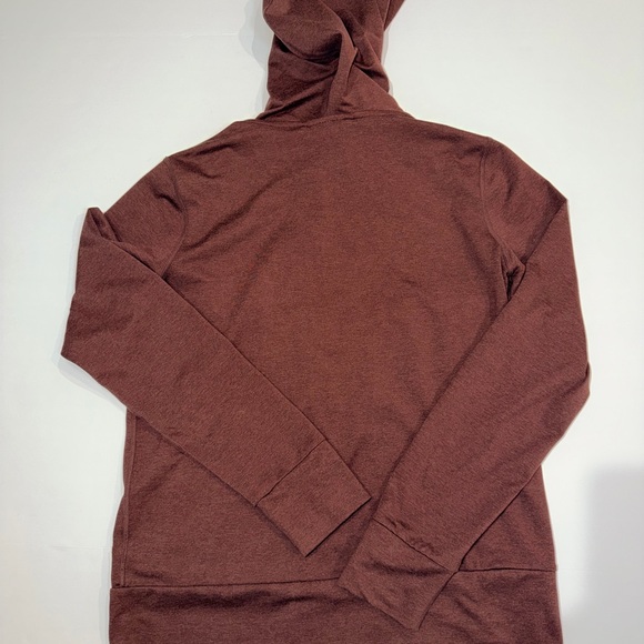 Vuori hooded zip XS like new - Picture 7 of 8